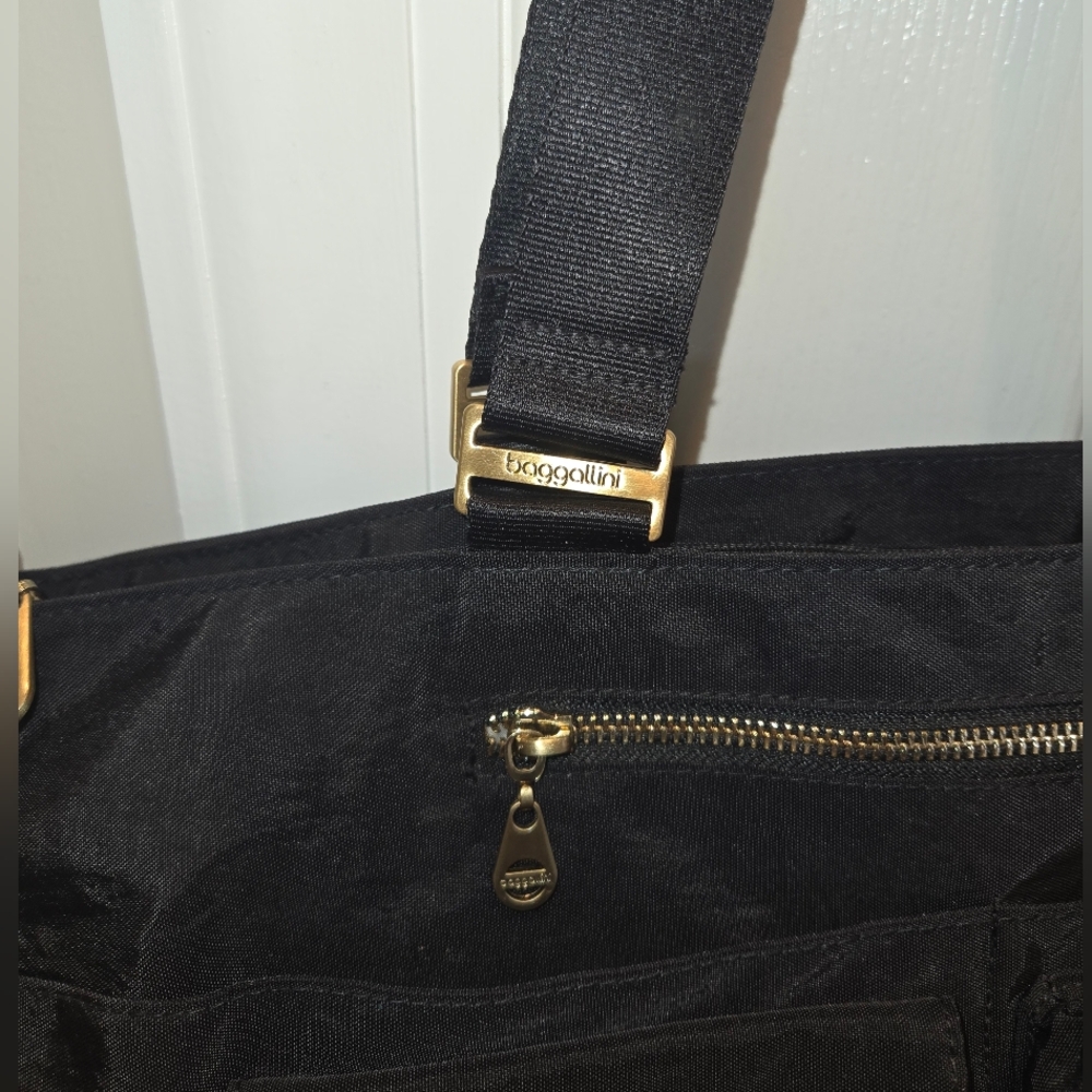 Baggallini Tulum Black Tote Travel Bag Handbag Zip - Picture 7 of 16